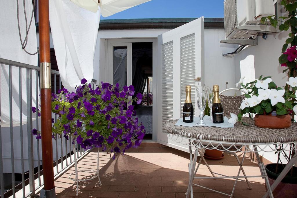 Hotel La Petite Maison Viareggio Quarto foto